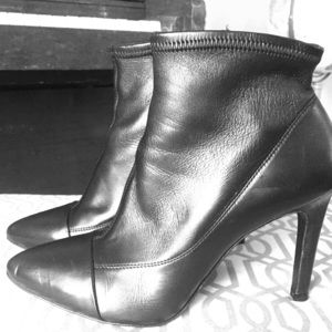 Sexy Pedro Garcia black booties